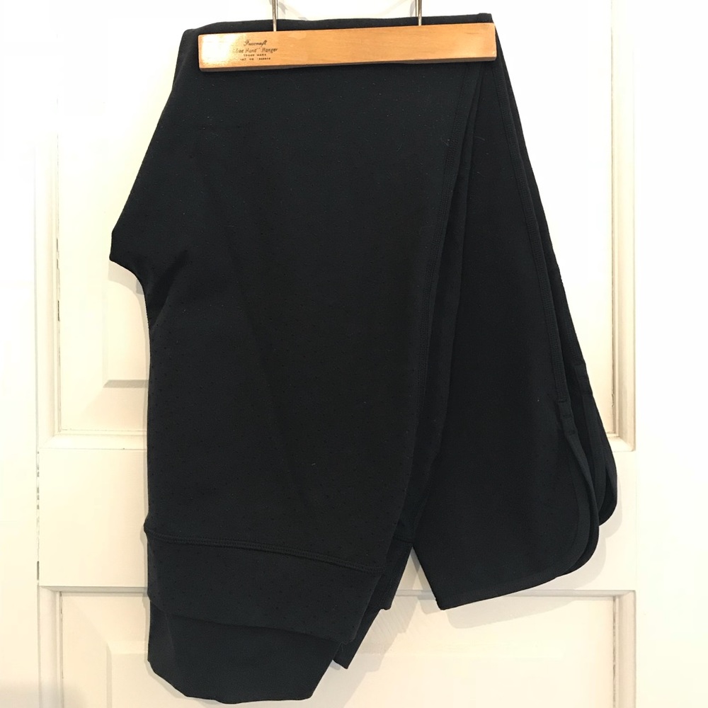 Lululemon workout leggings w/ ankle slits